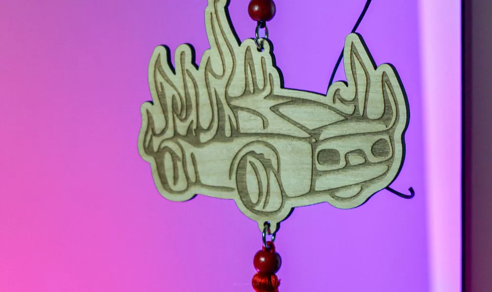 PENDANT - CAR ON FIRE