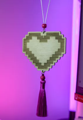 PENDANT - PIXEL HEART