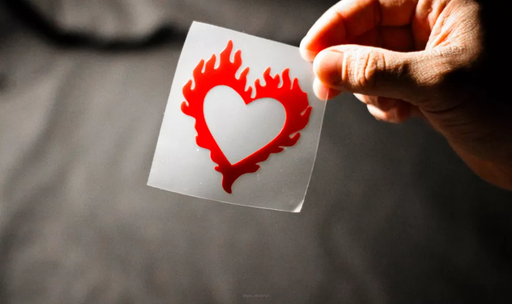 STICKER - HEART ON FIRE